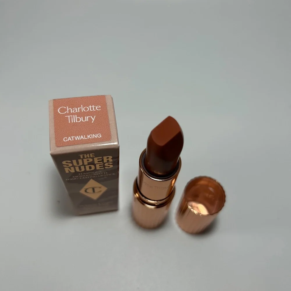 Charlotte Tilbury The Super Nudes Lipstick Matte Revolution -‎ Catwalking - NIB